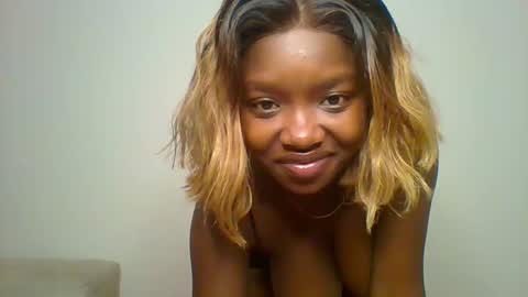 STRAWBERRY online show from February 1, 1:23 am