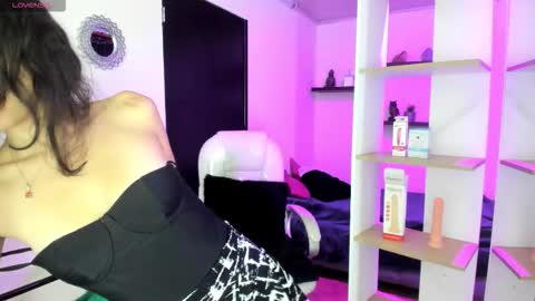 miniadelf online show from February 19, 8:51 pm