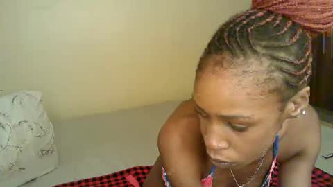 minieme1 online show from November 9, 9:49 am