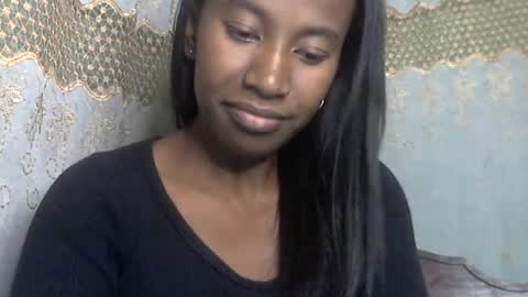minouch211907 online show from June 24, 4:39 pm