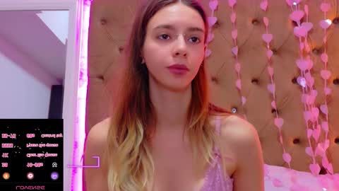 mira_lynxx online show from March 4, 5:14 am