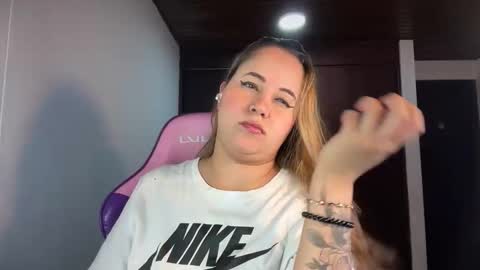 mirilinda online show from November 24, 1:40 am