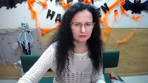 Miroslava Happi online show from November 1, 8:40 am