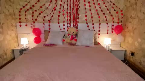 mishapallmer online show from February 19, 7:08 am