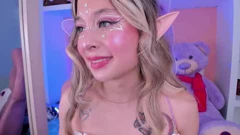 Marilyn online show from October 31, 11:36 am