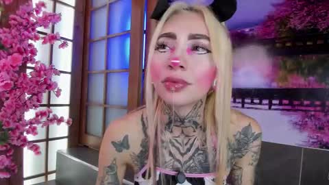 miss___angel online show from January 15, 6:25 pm