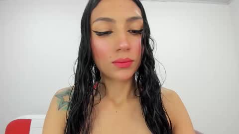 Evangeline online show from November 10, 11:05 am