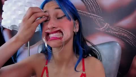 Taylor online show from December 22, 2:04 am