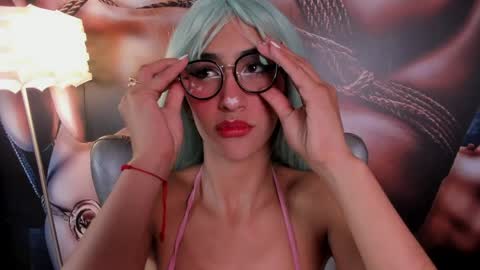 Taylor online show from April 6, 2:22 am