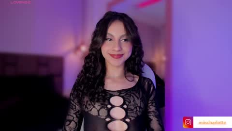 Snapshot of miss__charlotte_ chatting on December 13, 3:49 am Charlotte online show from December 13, 3:49 am