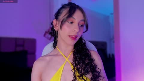 Snapshot of miss__charlotte_ chatting on January 17, 8:22 pm Charlotte online show from January 17, 8:22 pm