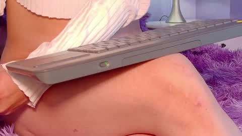 miss__jones_ online show from April 29, 5:30 pm