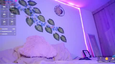 Snapshot of miss__saenz chatting on October 3, 12:38 am online show from October 3, 12:38 am