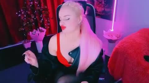 miss_alice_silver online show from April 29, 6:13 pm