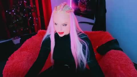 miss_alice_silver online show from April 22, 9:56 pm