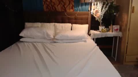 miss angelic15 online show from November 19, 3:50 am