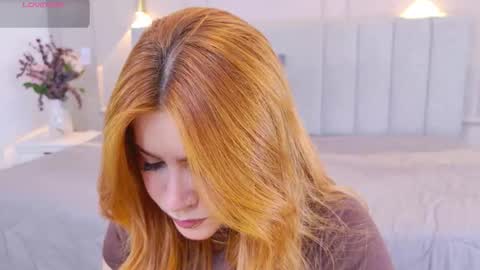 Snapshot of miss_carrot chatting on October 20, 1:25 pm julieta online show from October 20, 1:25 pm