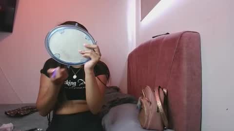 miss_chellsea online show from December 16, 2:12 pm