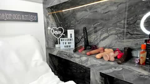 Danika online show from February 10, 11:04 am