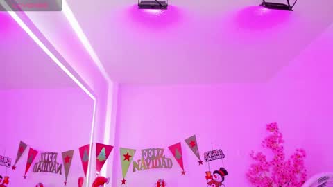 Melanie online show from December 24, 12:00 pm