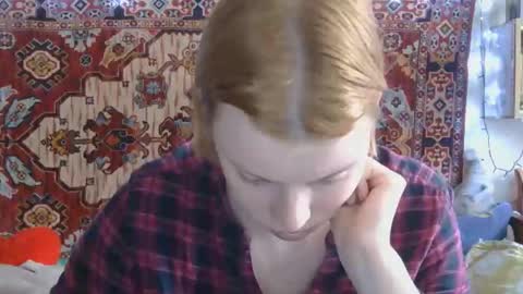 Elis online show from April 6, 11:22 am