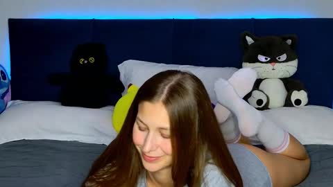 Emily online show from March 26, 7:15 pm