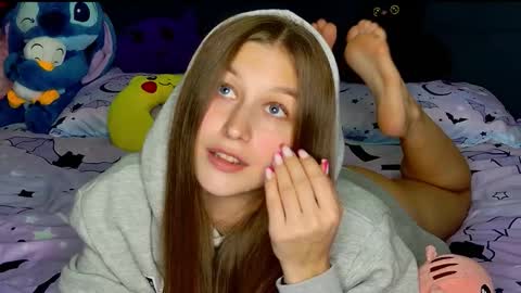 Emily online show from November 10, 6:03 pm