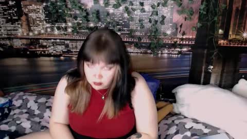 Snapshot of miss_kapriz_love chatting on October 20, 5:16 pm Eva online show from October 20, 5:16 pm