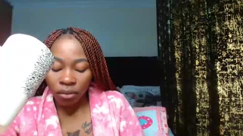 Snapshot of miss_kiarrafit chatting on February 8, 1:54 am Miss Kiarrafit online show from February 8, 1:54 am