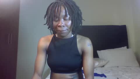 Miss Kiarrafit online show from October 22, 2:55 pm