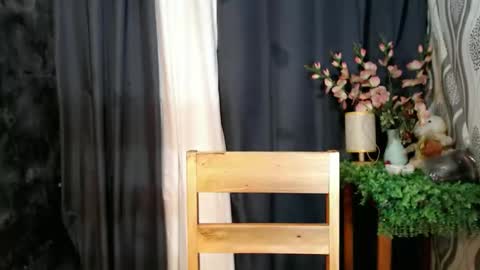 miss_kyrstyn online show from October 25, 11:07 am