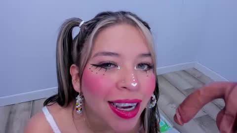 miss_lucyla online show from January 12, 11:04 am