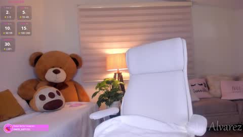 Sofia Alvarez online show from February 10, 11:46 am