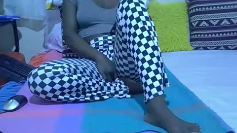 Snapshot of miss_squirty2 chatting on December 9, 7:39 am jasmine online show from December 9, 7:39 am