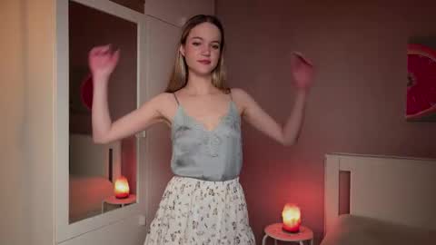 Emily online show from November 6, 4:29 am