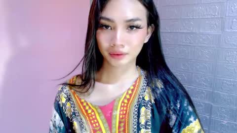 Snapshot of miss_sweety_17 chatting on January 10, 1:52 pm Jean Marie online show from January 10, 1:52 pm