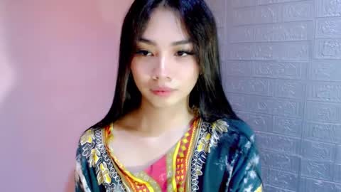 Snapshot of miss_sweety_17 chatting on January 15, 5:08 am Jean Marie online show from January 15, 5:08 am