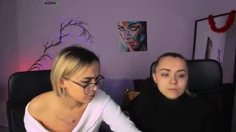 miss_toxic69 online show from November 25, 9:22 am