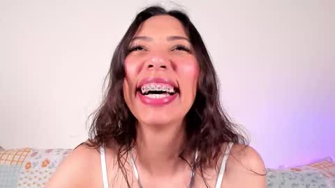 Miss Veronica online show from September 12, 1:07 pm