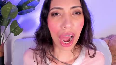 Miss Veronica online show from April 27, 6:05 pm