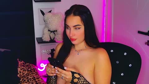 Amelia online show from April 2, 6:05 pm