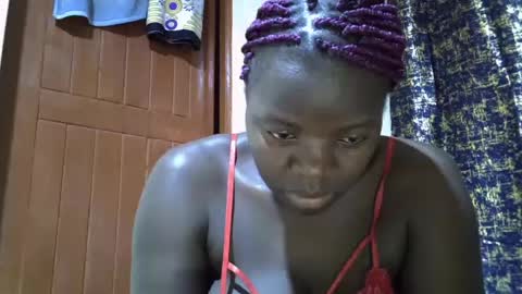 misscandy352_ online show from July 10, 11:37 pm