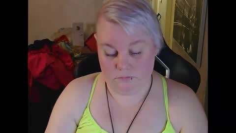 misslj90 online show from April 22, 9:12 pm