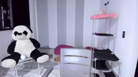 missloren333 online show from January 20, 8:52 am