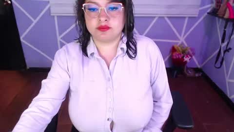Miia online show from July 22, 4:08 pm