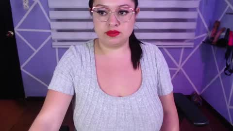 Miia online show from April 22, 3:53 pm