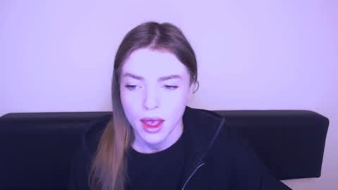 Olivia online show from February 19, 9:50 am