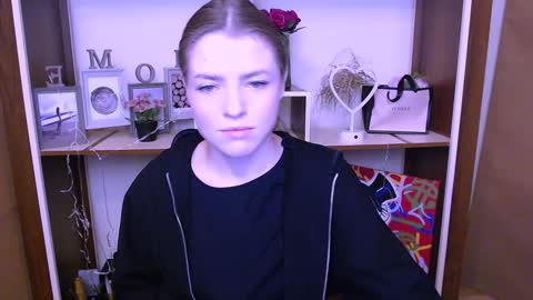 Olivia online show from December 24, 8:11 am