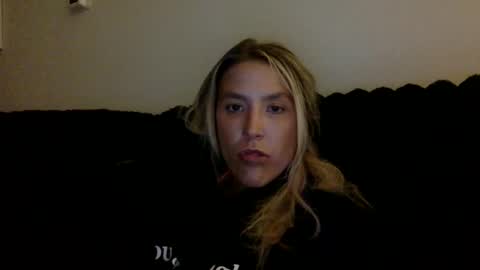 Alyssa online show from May 18, 2:10 am