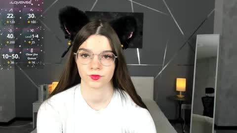 misss_evelyne online show from January 6, 1:20 am